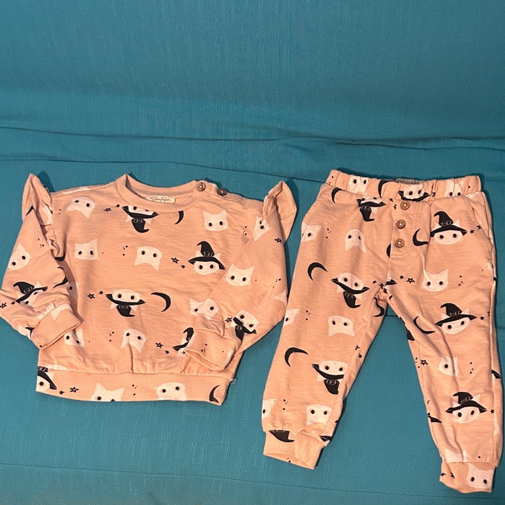 Jessica Simpson Kids Pajama Set - Beige and Black Owl Design